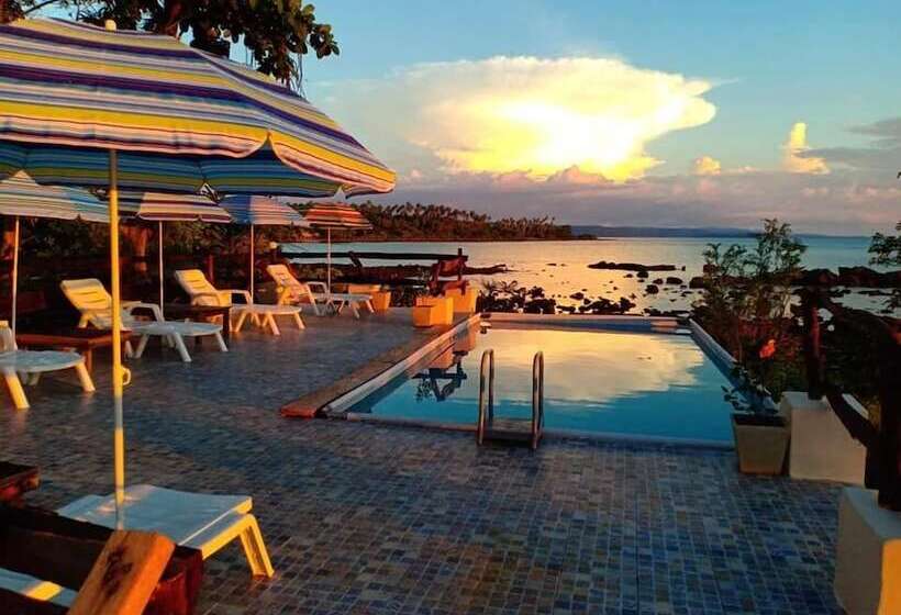 Отель Banana Sunset Bar & Bungalows