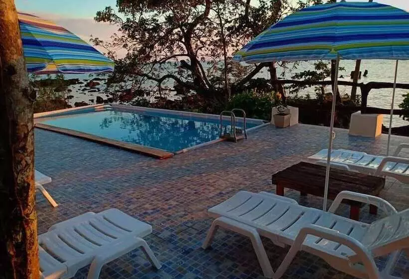 ホテル Banana Sunset Bar & Bungalows