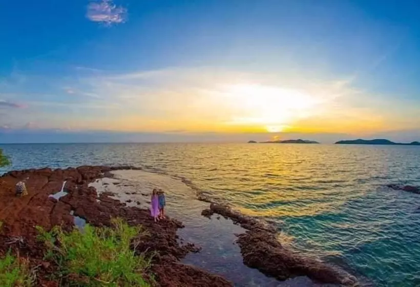 ホテル Banana Sunset Bar & Bungalows