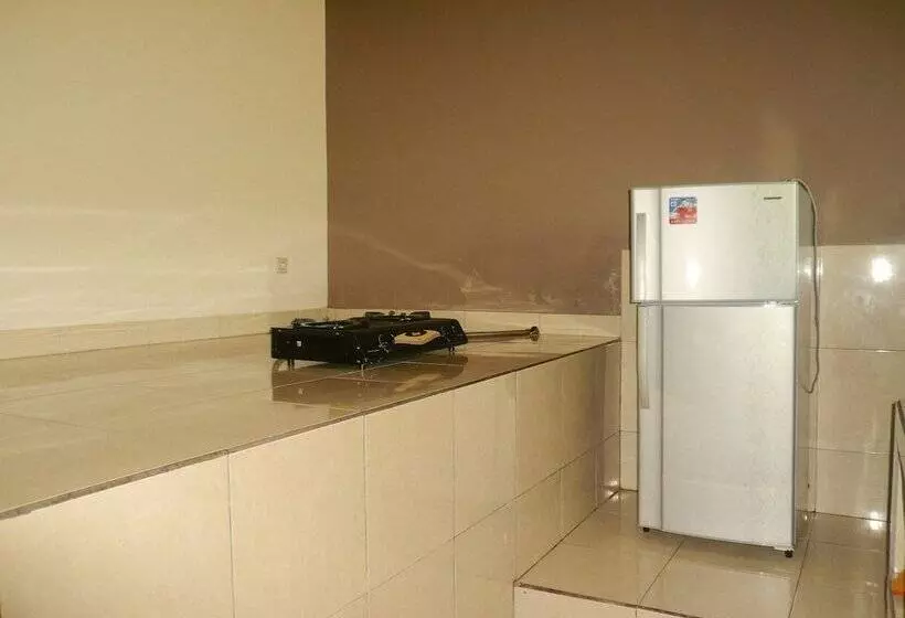 Hotelli Rumah Wayans Lipah
