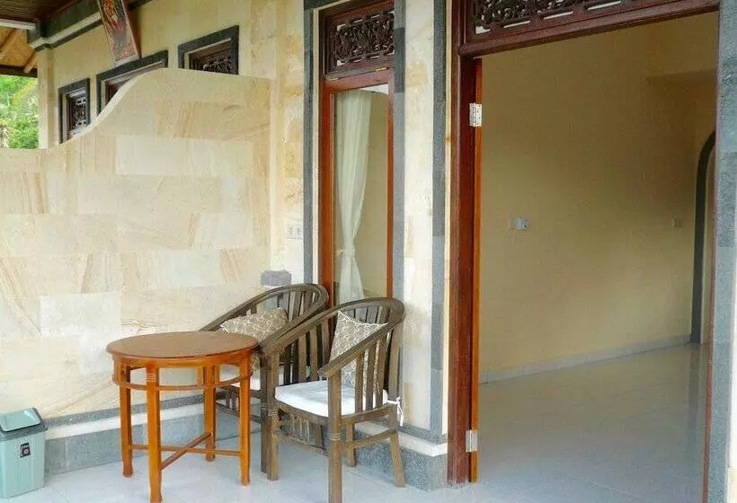 Hotelli Rumah Wayans Lipah