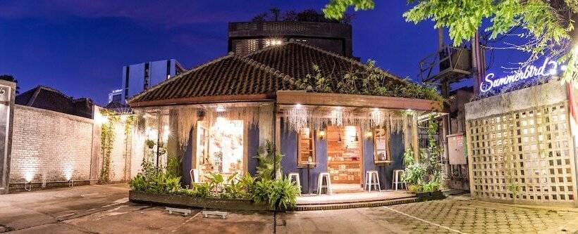 Отель Summerbird Bed And Brasserie