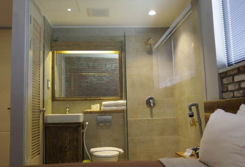 Отель Summerbird Bed And Brasserie