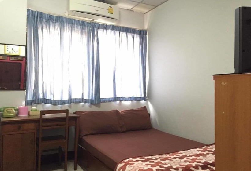 בית מלון כפרי Tapaeinn