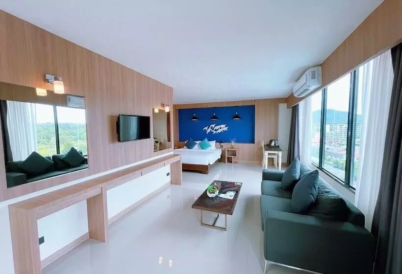 ホテル The Sixteenth Naiyang Beach