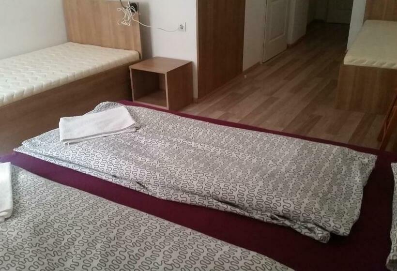 ペンション Omega Guesthouse Budapest