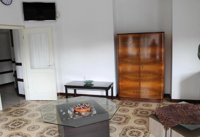 ペンション Omega Guesthouse Budapest