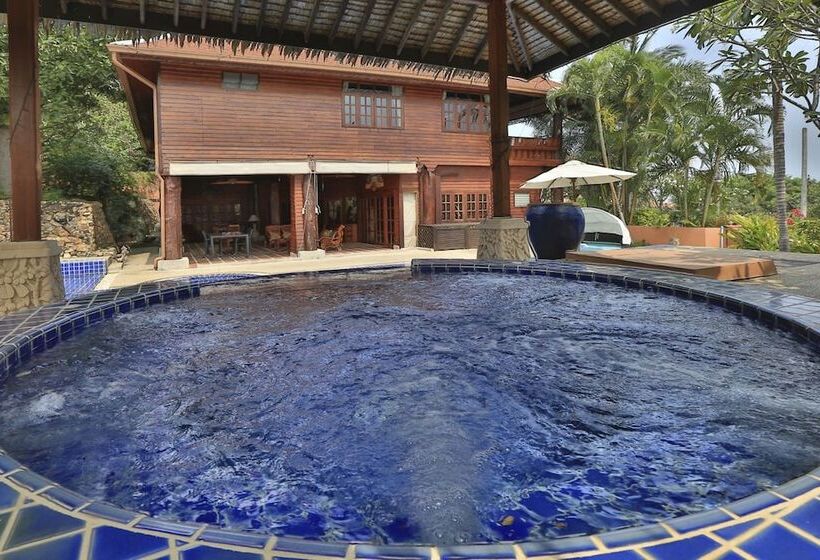 Presidential Thai Villa