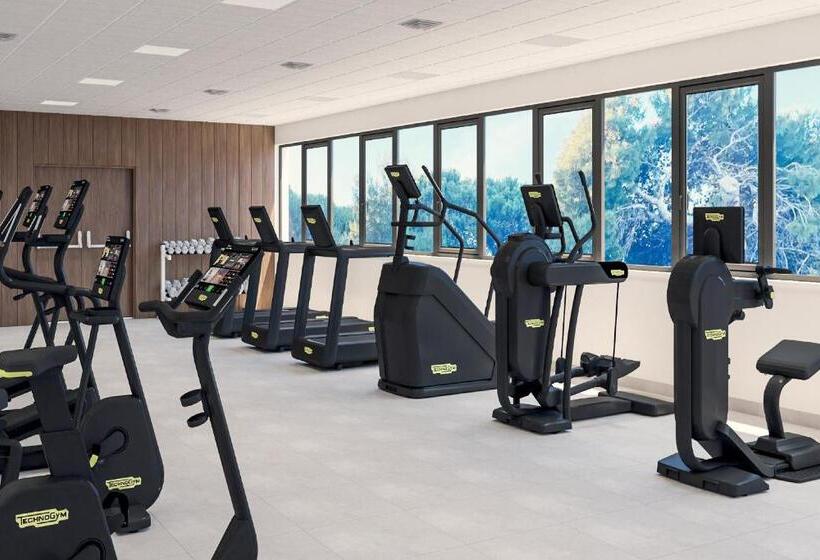 Eraora Hotel Village