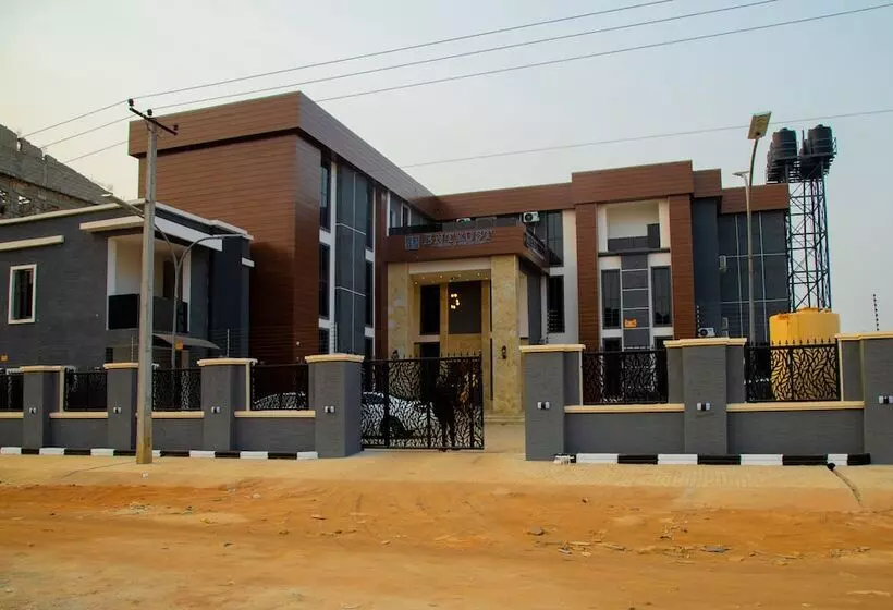 Entrust Hotel And Suites