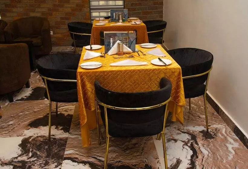 Entrust Hotel And Suites