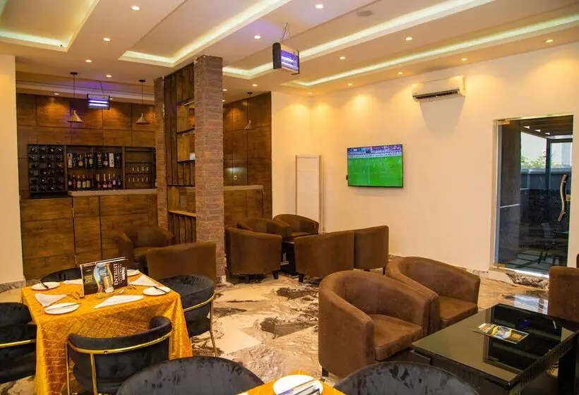 Entrust Hotel And Suites