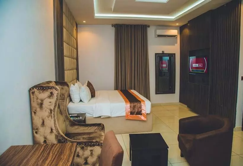 Entrust Hotel And Suites