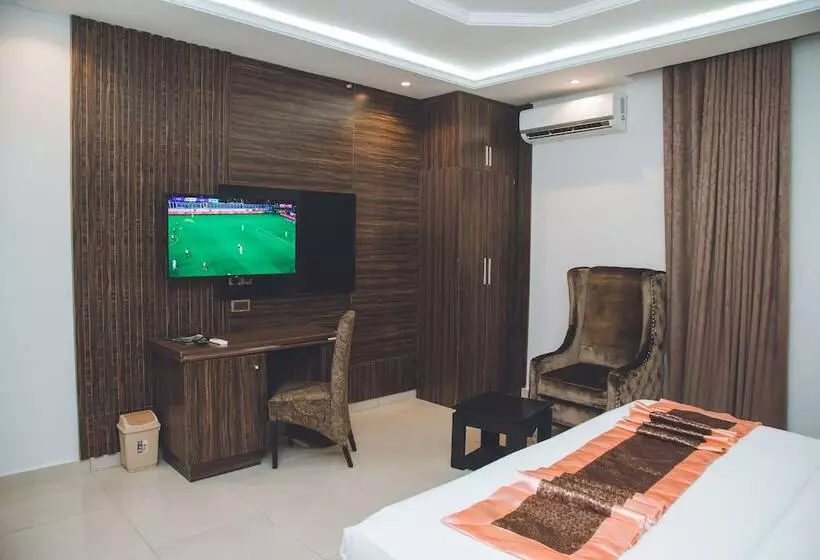 Entrust Hotel And Suites
