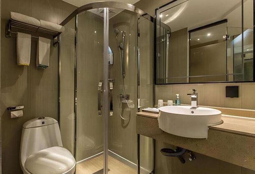 Отель City Comfort Inn Guilin Railway Station