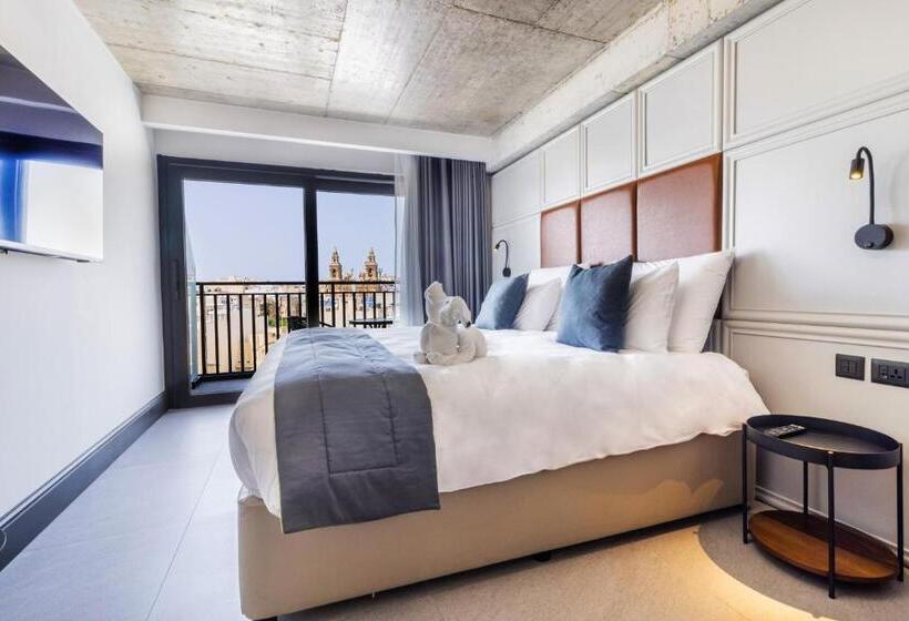 The Londoner Hotel Sliema