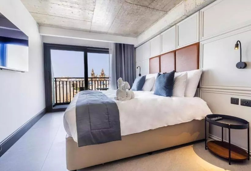The Londoner Hotel Sliema