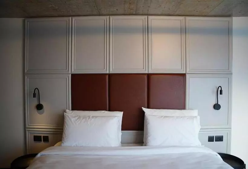 The Londoner Hotel Sliema