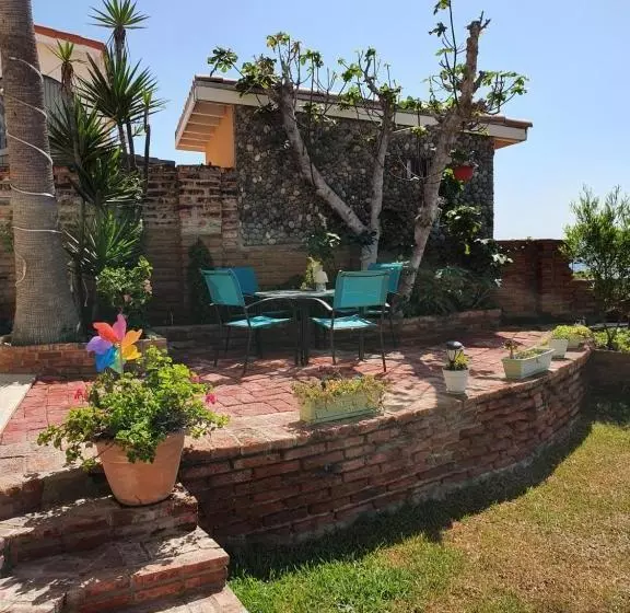 ベッドアンドブレックファースト Hacienda Rancho Santini