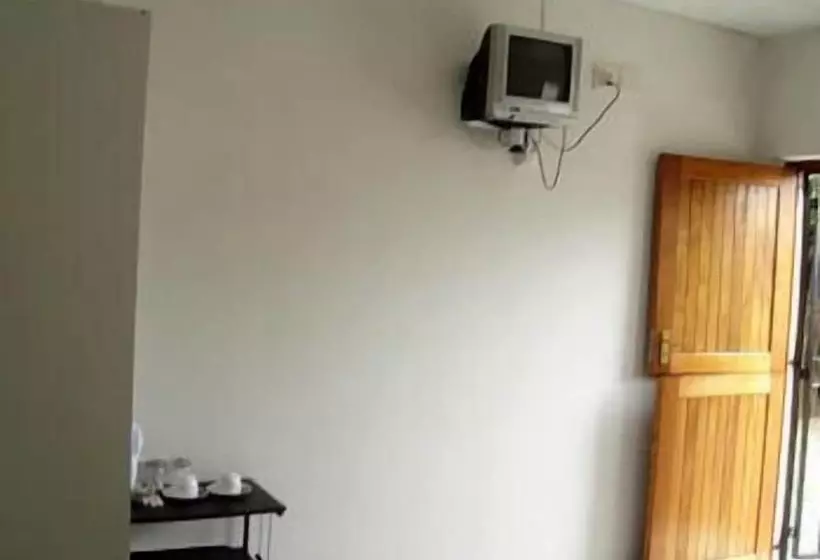 ベッドアンドブレックファースト Louhallas Accommodation