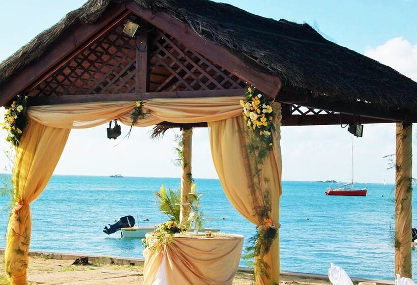 Coral Azur Beach Resort