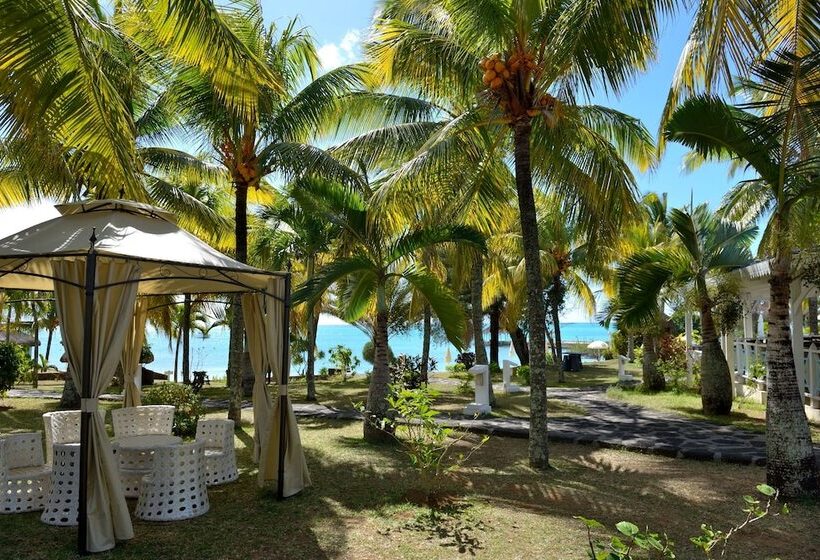 Coral Azur Beach Resort