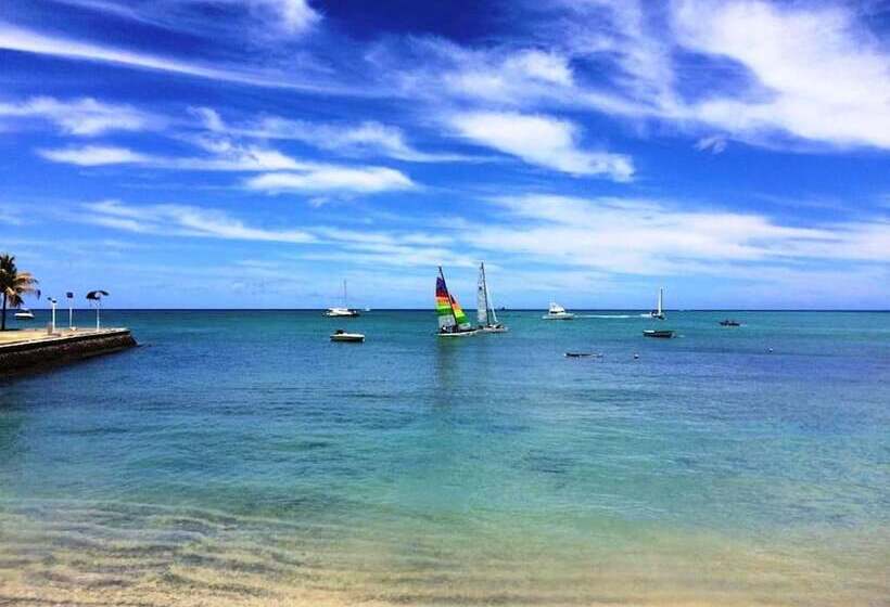 Coral Azur Beach Resort