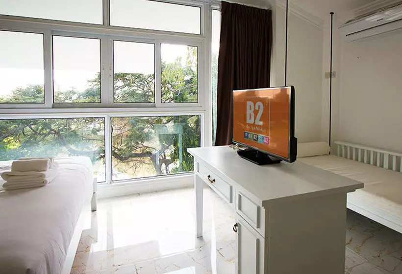 هتل B2 Riverside Colonial
