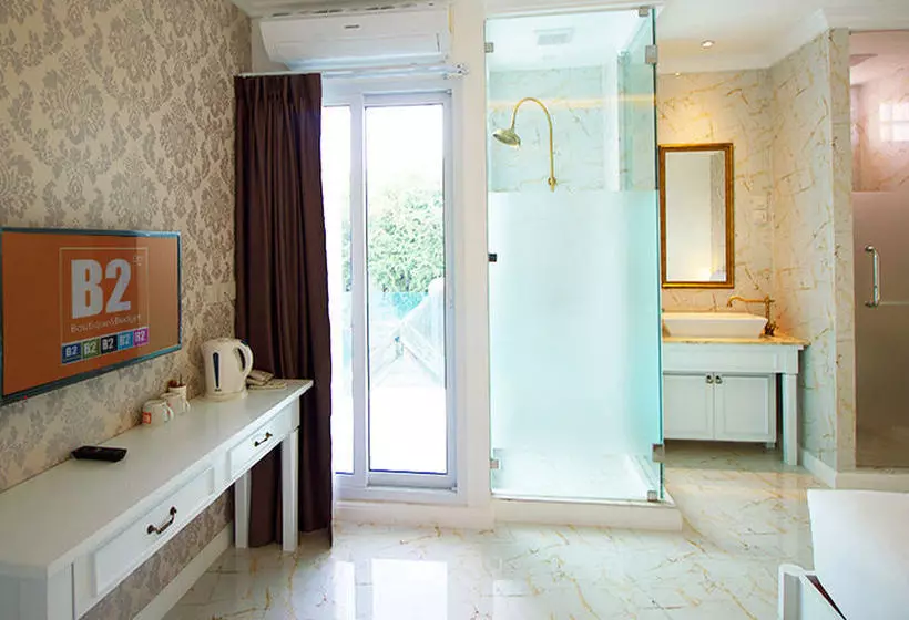 هتل B2 Riverside Colonial