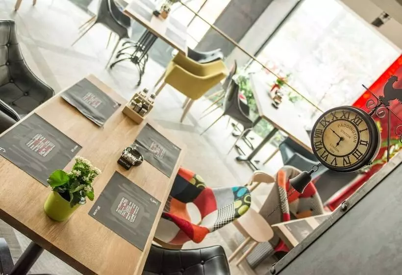 هتل Boutique Rooms