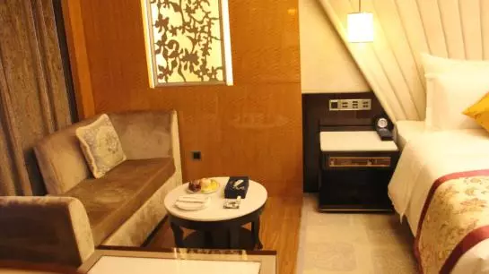 هتل Chengdu Charming Yard Nature Nook