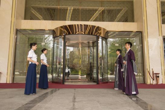 Отель Chengdu Charming Yard Nature Nook