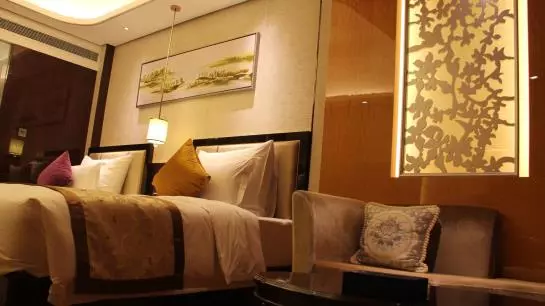 هتل Chengdu Charming Yard Nature Nook