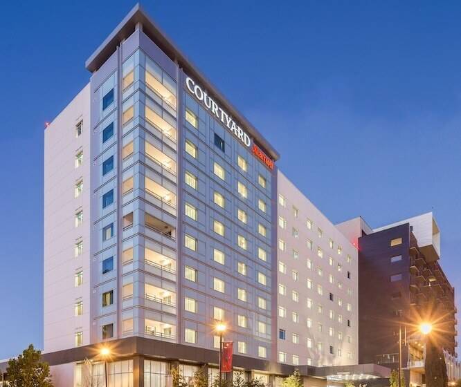 هتل Courtyard by Marriott Chihuahua