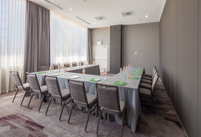 هتل Courtyard by Marriott Chihuahua