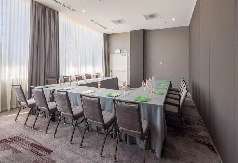 هتل Courtyard by Marriott Chihuahua