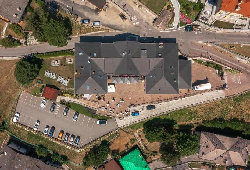 فندق Garni Cristallo