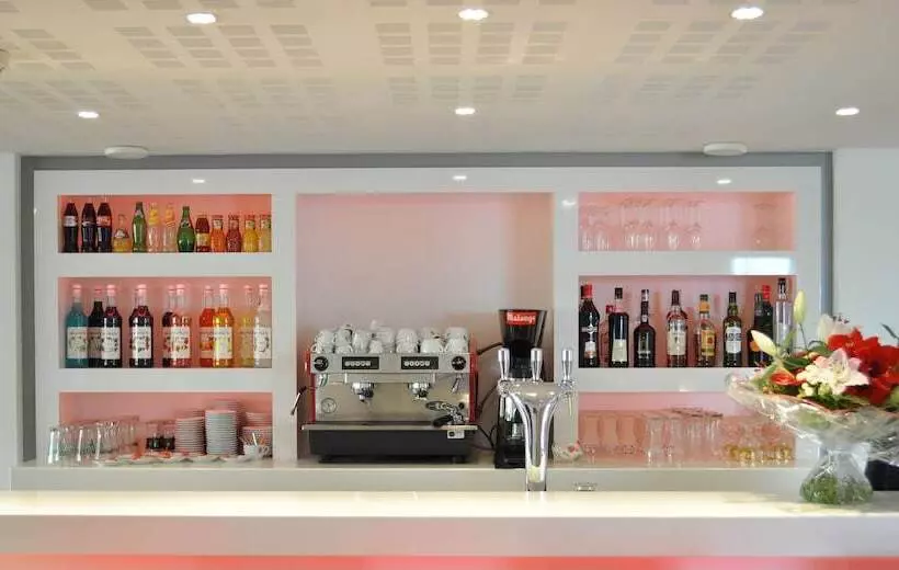 Hotelli Ibis Lyon Est Chaponnay