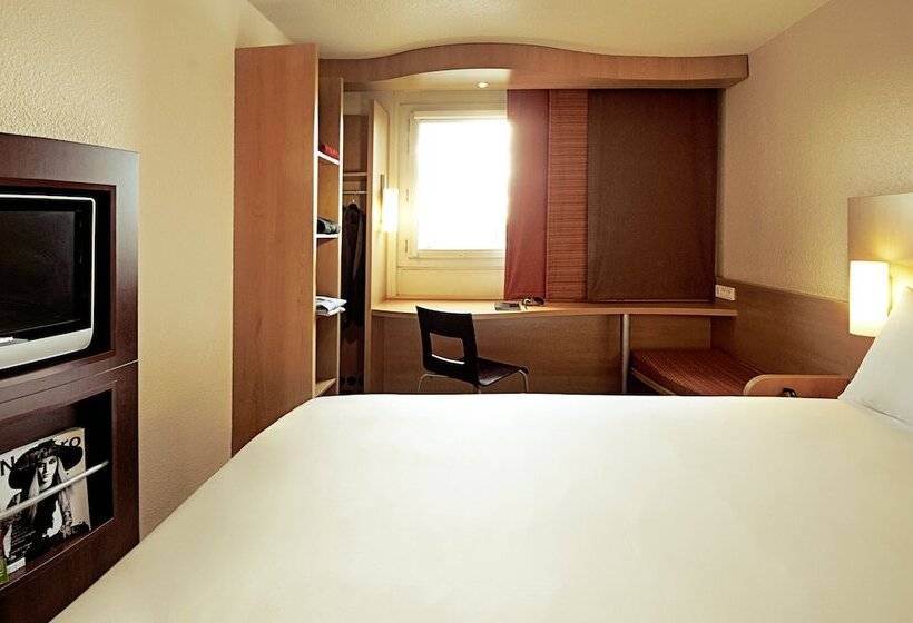 בית מלון כפרי Ibis Lyon Est Chaponnay