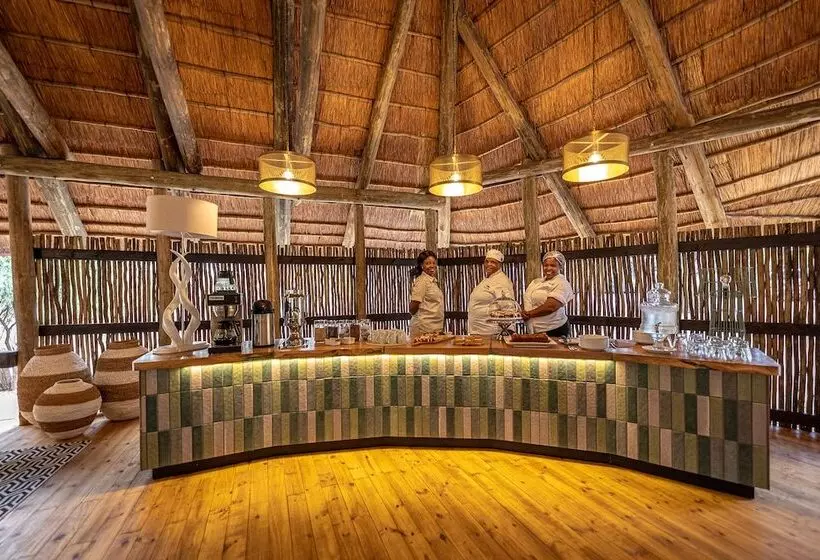 هتل Mogotlho Safari Lodge