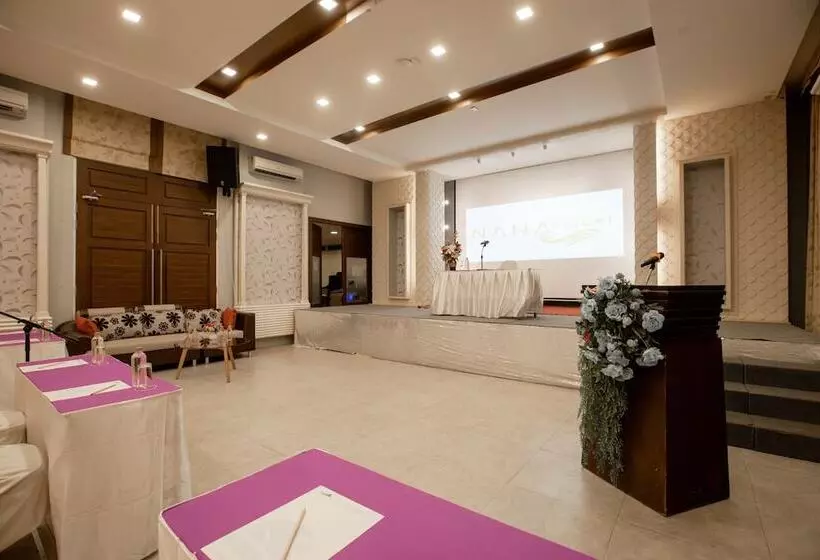 Hotelli Nana Resort Kaeng Krachan