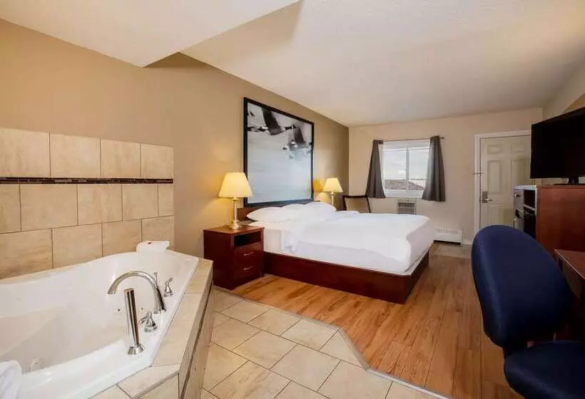 Hotelli Super 8 By Wyndham Smoky Lake