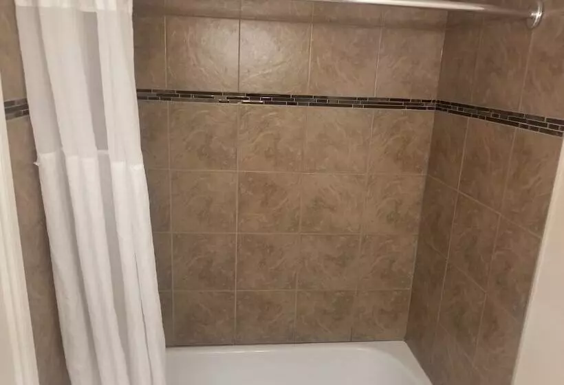 Hotelli Super 8 By Wyndham Smoky Lake