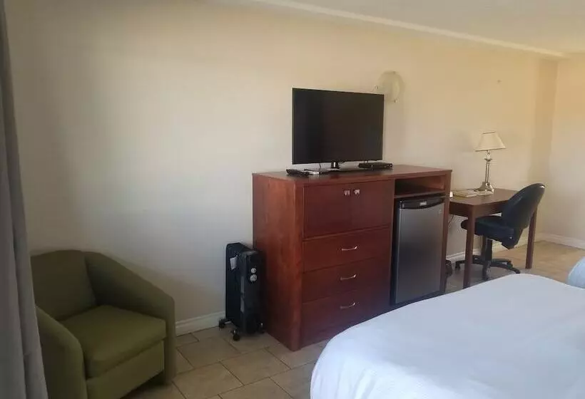 Hotelli Super 8 By Wyndham Smoky Lake