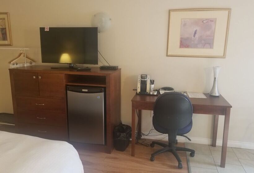 호텔 Super 8 By Wyndham Smoky Lake