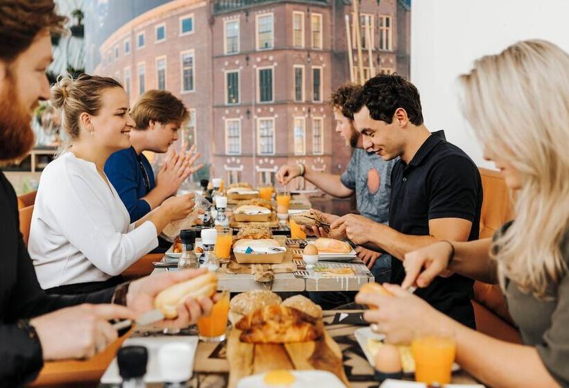 Hotel The Hague Teleport