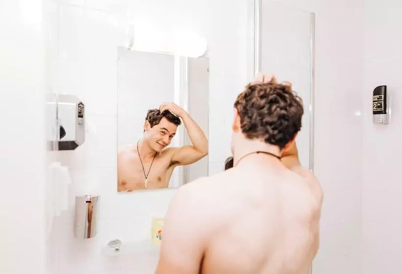 ホテル The Hague Teleport