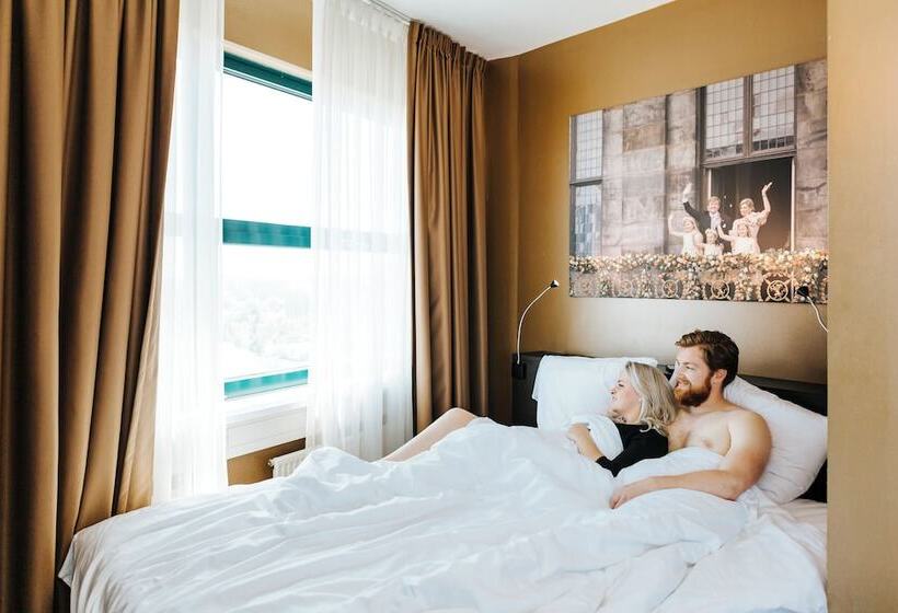 Hotel The Hague Teleport