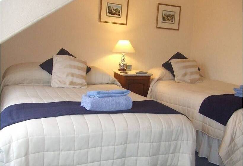 펜션 Burnside Guest House