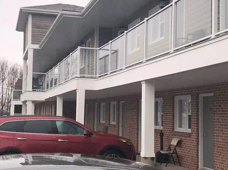 Stardust Motel   Timberlea